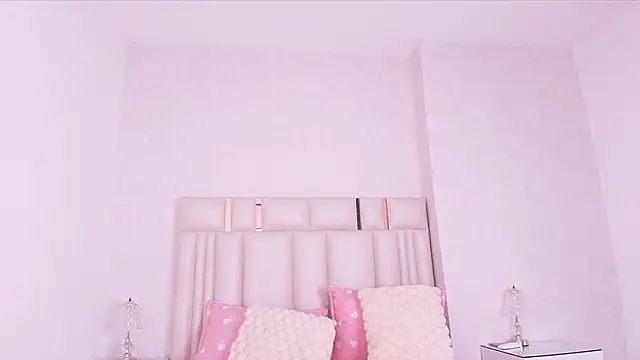 alanarose18 online show from 05/27/26, 07:10