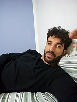 Snapshot of Pinosce6 chatting on 11/09/25, 06:23 Pinosce6 online show from 11/09/25, 06:23