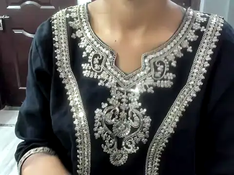 Snapshot of Cute-alishaa chatting on 12/16/25, 07:45 Cute-alishaa online show from 12/16/25, 07:45