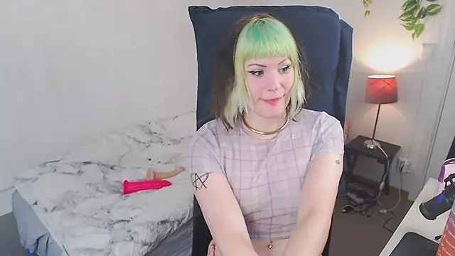 slutty violet online show from 06/30/26, 01:33