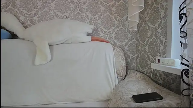 SweetLiaison online show from 11/18/25, 06:06