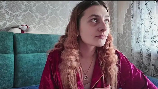 SweetLiaison online show from 02/17/26, 02:03