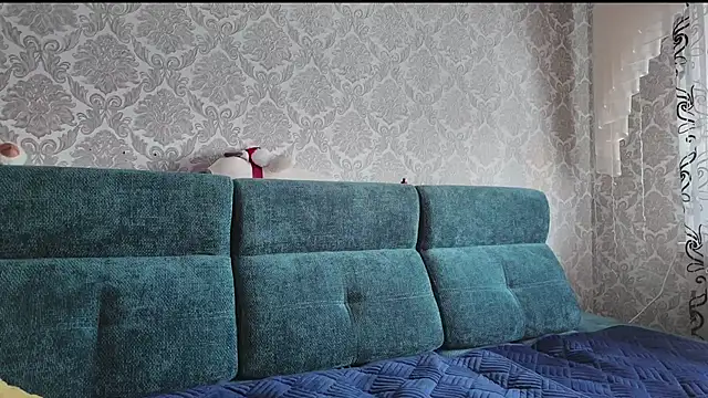 SweetLiaison online show from 02/05/26, 01:29