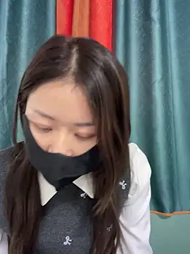 Cara-02 online show from 11/18/25, 04:38