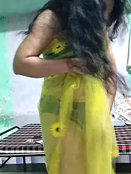 Snapshot of Piya_Bakshi chatting on 03/07/26, 08:32 Piya Bakshi online show from 03/07/26, 08:32