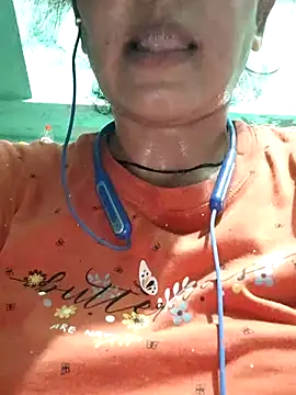 Snapshot of Piya_Bakshi chatting on 06/12/26, 02:59 Piya Bakshi online show from 06/12/26, 02:59