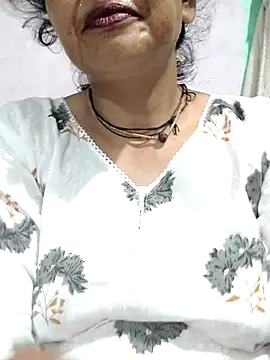 Piya Bakshi online show from 05/16/26, 05:56