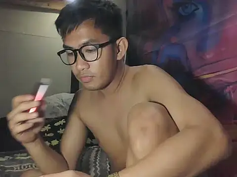 Snapshot of denzkylexx chatting on 07/01/26, 10:37 denzkylexx online show from 07/01/26, 10:37