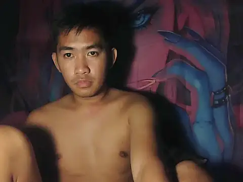 Snapshot of denzkylexx chatting on 06/23/26, 02:42 denzkylexx online show from 06/23/26, 02:42
