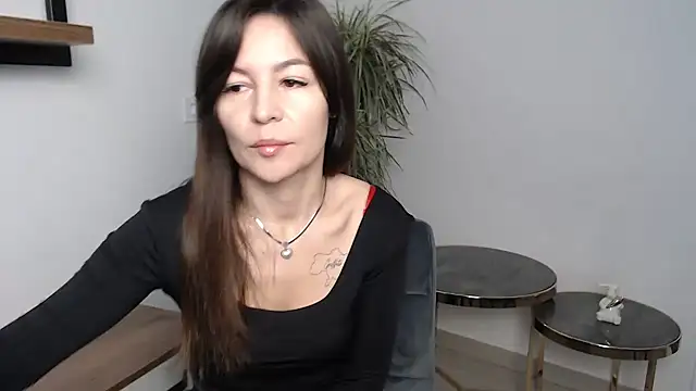 Veronichkaaa online show from 12/16/25, 07:45