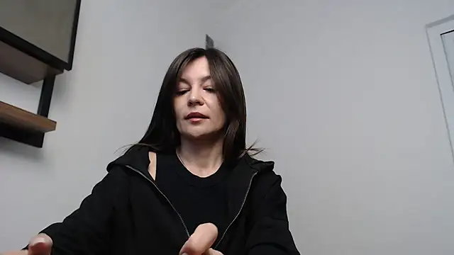 Veronichkaaa online show from 04/14/26, 07:24