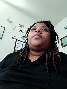 Snapshot of BigBody_Dee chatting on 11/07/25, 02:43 BigBody Dee online show from 11/07/25, 02:43