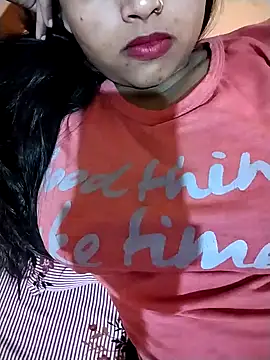 Sexy Divya   online show from 02/24/26, 11:00