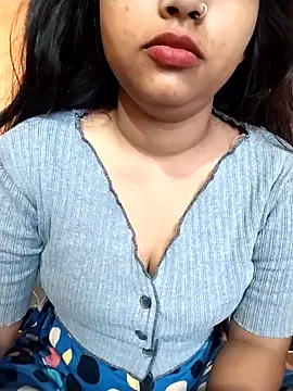Sexy Divya   online show from 05/09/26, 12:14