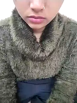 Sexy Divya   online show from 12/21/25, 06:15