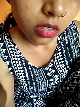 Sexy Divya   online show from 06/11/26, 05:26