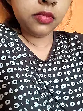 Sexy Divya   online show from 06/19/26, 01:22