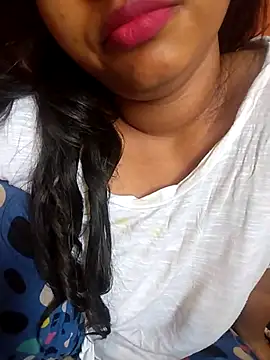 Snapshot of Sexy_Divya__ chatting on 04/14/26, 01:10 Sexy Divya online show from 04/14/26, 01:10