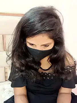 Sexy Divya   online show from 11/15/25, 04:38