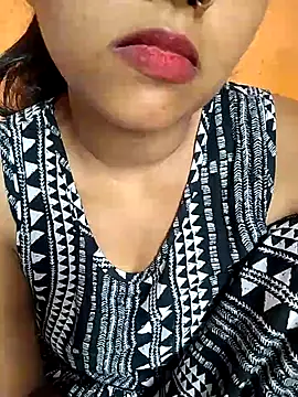 Sexy Divya   online show from 06/21/26, 07:47