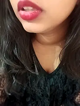 Sexy Divya   online show from 11/29/25, 05:07