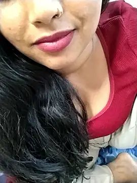 Snapshot of Sexy_Divya__ chatting on 05/05/26, 01:14 Sexy Divya online show from 05/05/26, 01:14
