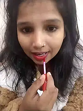 Sexy Divya   online show from 12/14/25, 05:57