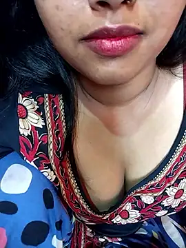 Sexy Divya   online show from 06/19/26, 01:28
