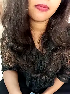 Sexy Divya   online show from 11/14/25, 01:37