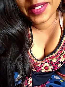 Snapshot of Sexy_Divya__ chatting on 05/06/26, 01:20 Sexy Divya online show from 05/06/26, 01:20