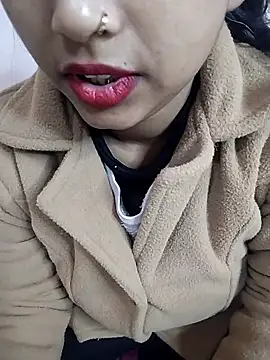 Sexy Divya   online show from 01/14/26, 06:06