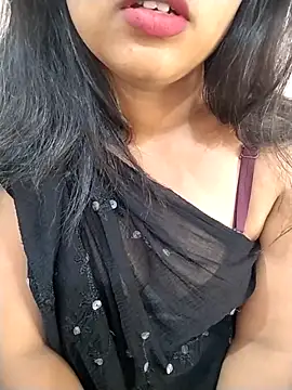 Snapshot of Sexy_Divya__ chatting on 05/18/26, 06:40 Sexy Divya online show from 05/18/26, 06:40