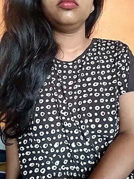 Snapshot of Sexy_Divya__ chatting on 05/28/26, 01:02 Sexy Divya online show from 05/28/26, 01:02