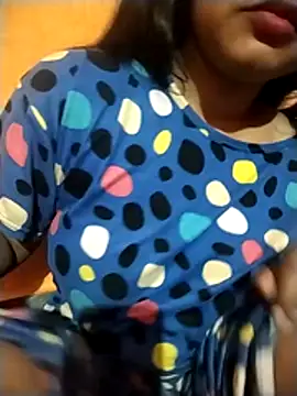 Snapshot of Sexy_Divya__ chatting on 04/18/26, 05:59 Sexy Divya online show from 04/18/26, 05:59