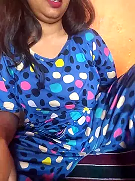 Snapshot of Sexy_Divya__ chatting on 04/15/26, 01:22 Sexy Divya online show from 04/15/26, 01:22
