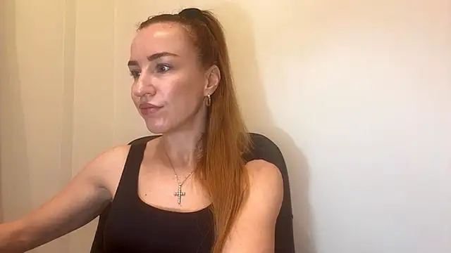 Snapshot of Nyxelia_ chatting on 12/04/25, 09:08 Nyxelia online show from 12/04/25, 09:08