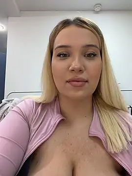 KilianaNoir online show from 02/15/26, 07:51