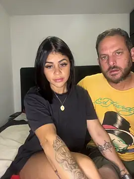 Snapshot of vanevip123 chatting on 11/22/25, 12:43 vanevip123 online show from 11/22/25, 12:43