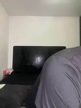 Snapshot of vanevip123 chatting on 11/18/25, 11:13 vanevip123 online show from 11/18/25, 11:13