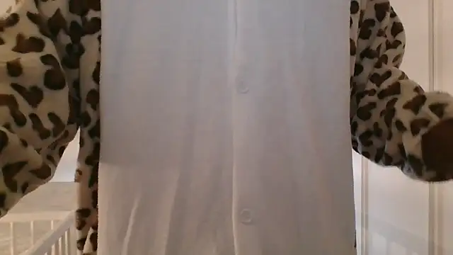 CuteDaddy92 online show from 12/16/25, 09:02