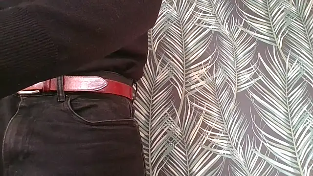 CuteDaddy92 online show from 12/19/25, 02:19