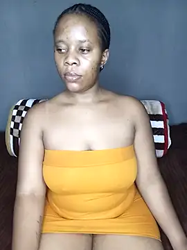 Emmylove-xr25 online show from 12/01/25, 01:01