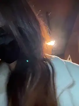 Snapshot of luna-sisi chatting on 11/08/25, 05:22 luna-sisi online show from 11/08/25, 05:22