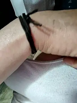 Snapshot of Kiwne938 chatting on 03/03/26, 04:19 Kiwne938 online show from 03/03/26, 04:19