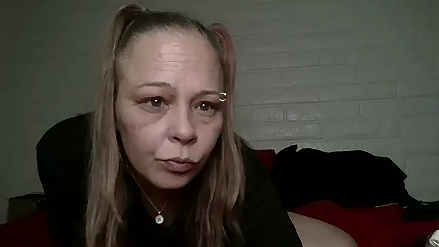 nikkibae33 online show from 04/10/26, 02:18