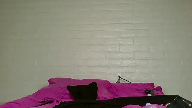 nikkibae33 online show from 03/04/26, 04:31