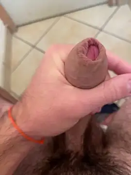 luluhjk online show from 11/11/25, 09:48