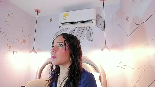 YaraShine online show from 01/07/26, 11:48