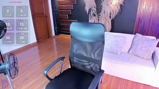 Saara Corraless online show from 03/25/26, 07:13