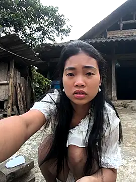 Lynly k2 online show from 12/23/25, 12:54